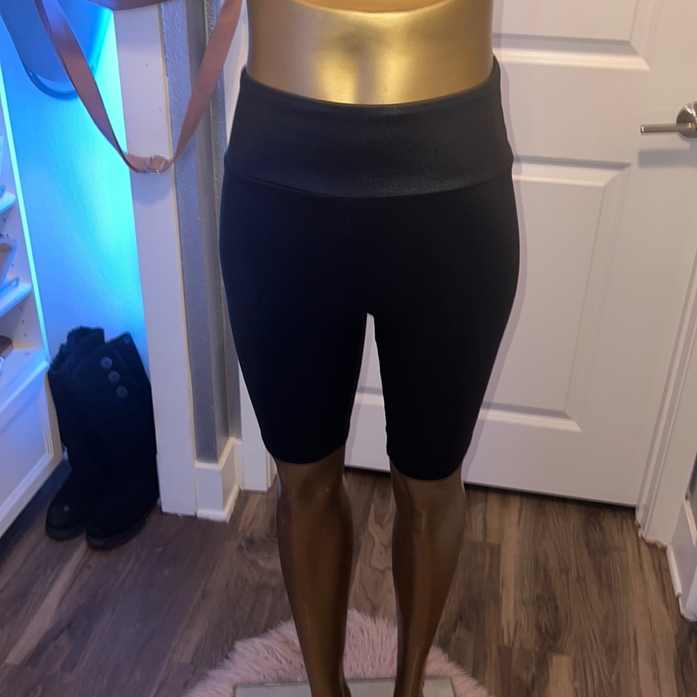 Spandex Faux Leather Shorts By Wild Fable Sz Med